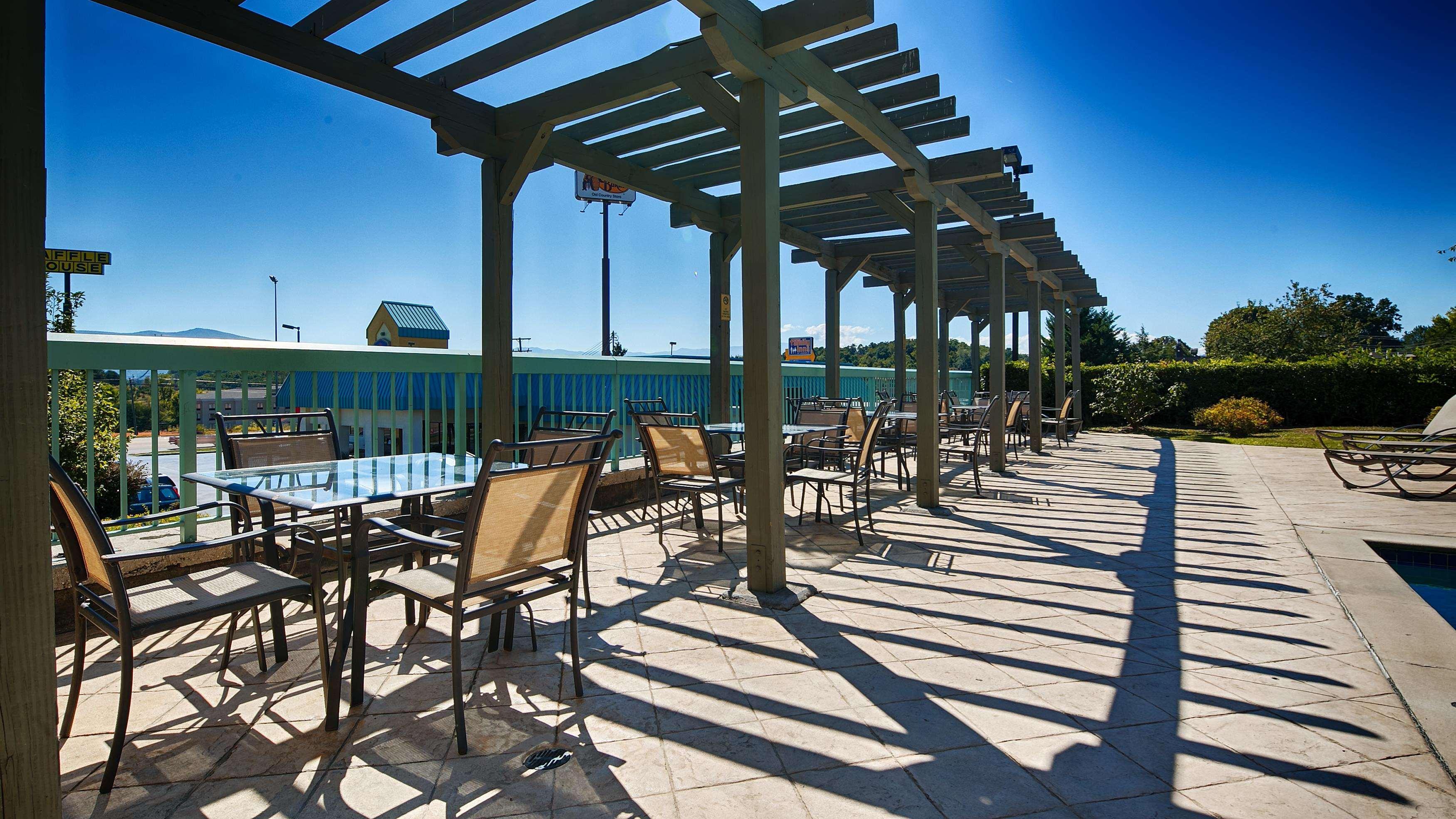 Best Western Newport Inn Extérieur photo